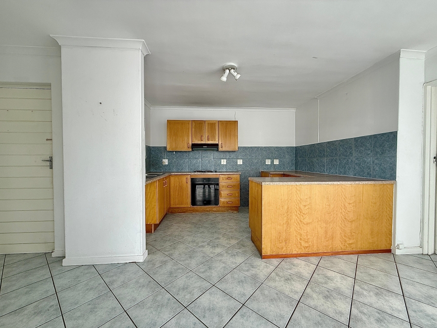2 Bedroom Property for Sale in Beachfront Western Cape